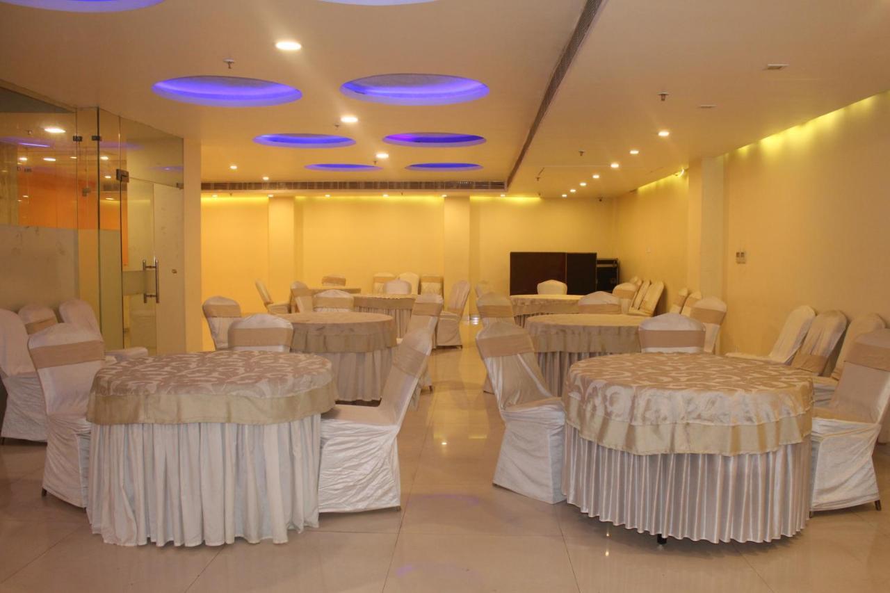Hotel The Jk Neu-Delhi Exterior foto